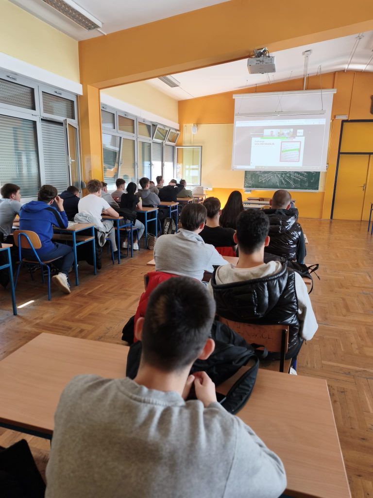 Volonterski put: od vrtića do punoljetnosti