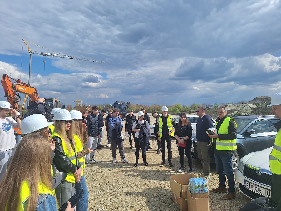Stručni posjet riječnim lukama: Slavonski Brod i Osijek